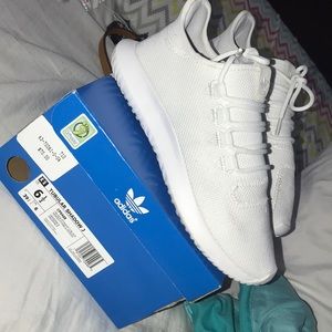 White adidas tubular shadow